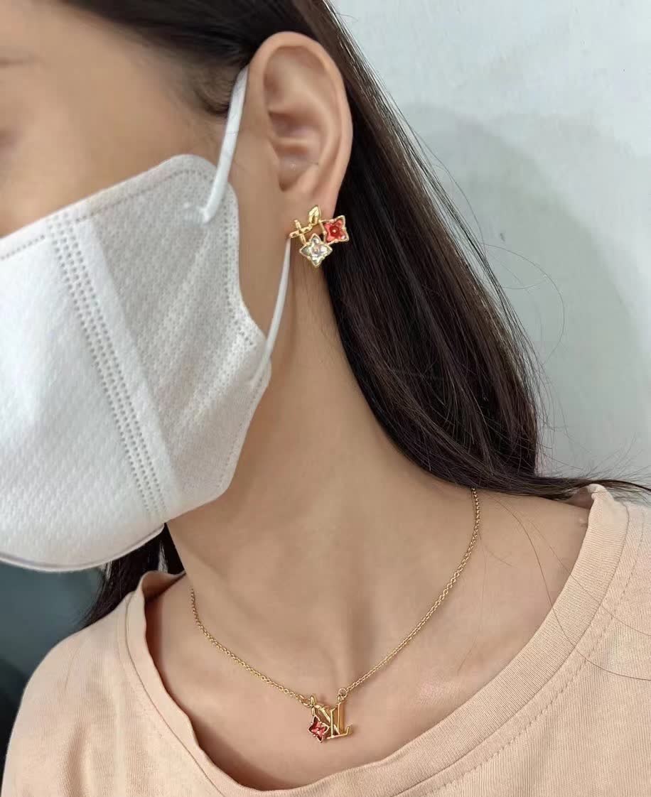 Louis Vuitton Monogram Flower Earrings